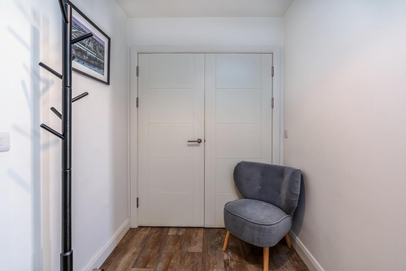 Chic & Modern Apartment - Bedminster Parade بريستول المظهر الخارجي الصورة