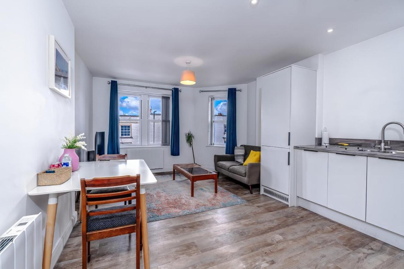 Chic & Modern Apartment - Bedminster Parade بريستول المظهر الخارجي الصورة
