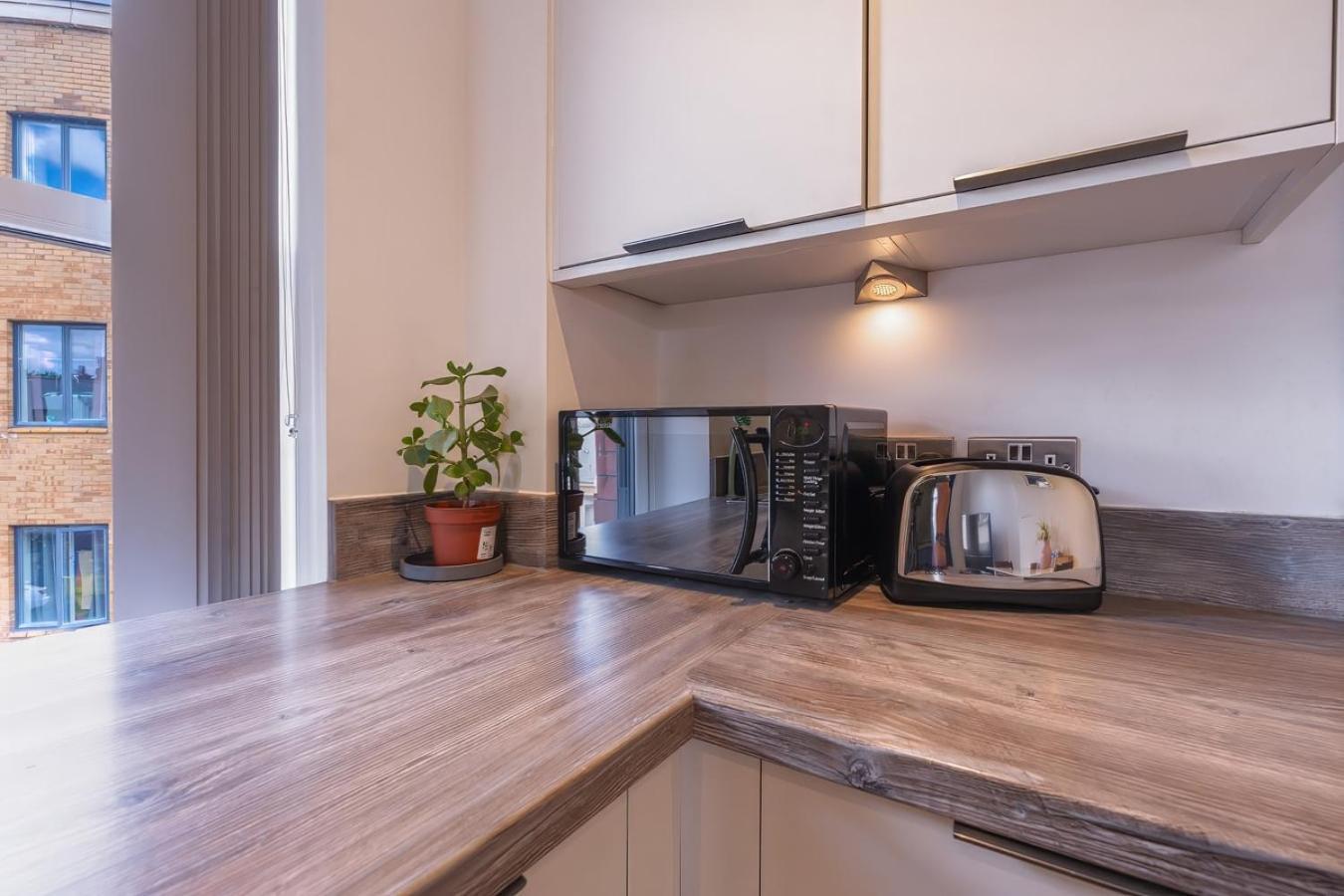 Chic & Modern Apartment - Bedminster Parade بريستول المظهر الخارجي الصورة