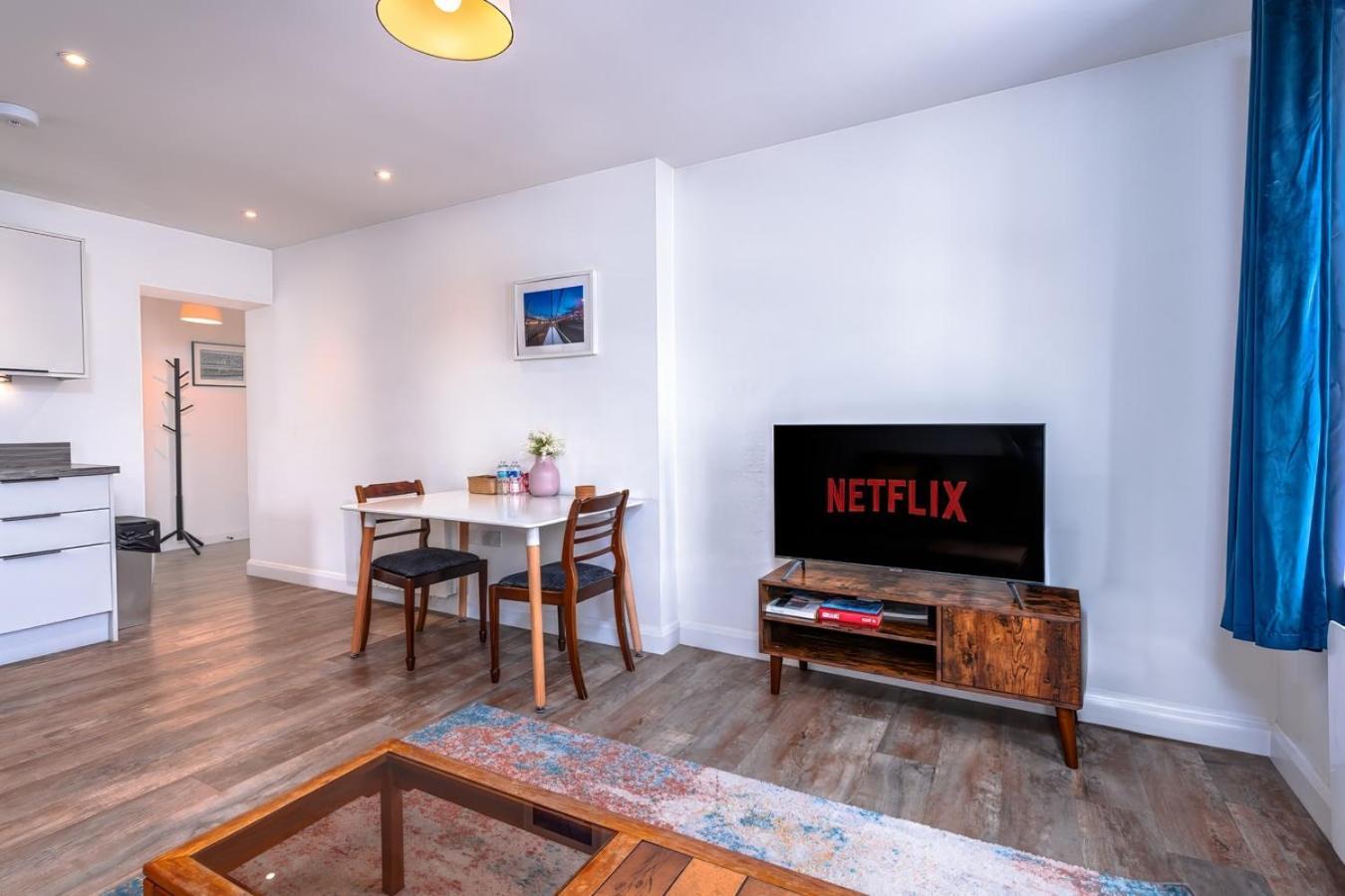 Chic & Modern Apartment - Bedminster Parade بريستول المظهر الخارجي الصورة